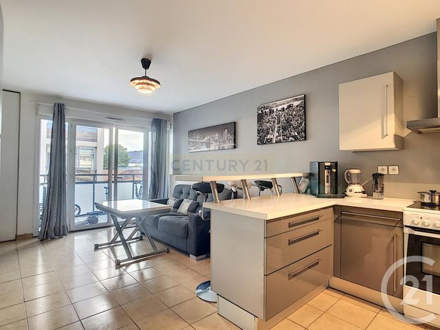 Afficher la photo en grand Appartement F3 à vendre - 3 pièces - 59.11 m2 - CANNES LA BOCCA - 06 - PROVENCE-ALPES-COTE-D-AZUR - Century 21 Immobilier Conseil