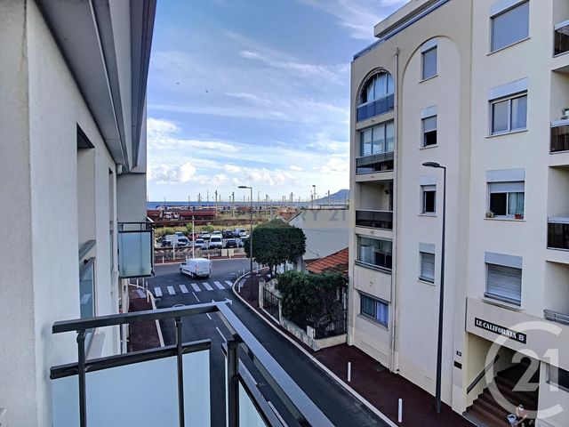 Afficher la photo en grand Appartement F3 à vendre - 3 pièces - 59.11 m2 - CANNES LA BOCCA - 06 - PROVENCE-ALPES-COTE-D-AZUR - Century 21 Immobilier Conseil