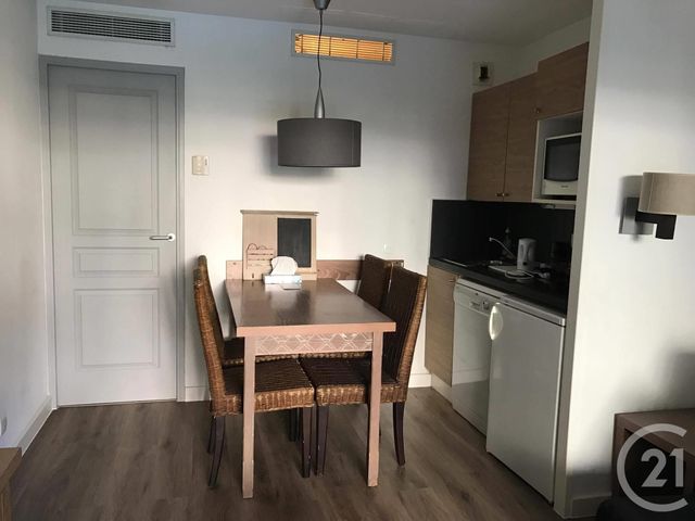 Afficher la photo en grand Appartement F2 à vendre - 2 pièces - 25.0 m2 - CANNES - 06 - PROVENCE-ALPES-COTE-D-AZUR - Century 21 Immobilier Conseil