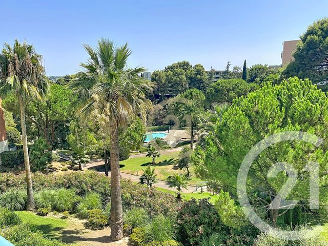 Appartement F4 à vendre - 4 pièces - 125.0 m2 - CANNES LA BOCCA - 06 - PROVENCE-ALPES-COTE-D-AZUR - Century 21 Immobilier Conseil