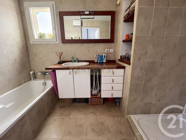 Appartement F3 à vendre - 3 pièces - 75.68 m2 - CANNES LA BOCCA - 06 - PROVENCE-ALPES-COTE-D-AZUR - Century 21 Immobilier Conseil Appartement F3 à vendre - 3 pièces - 75.68 m2 - CANNES LA BOCCA - 06 - PROVENCE-ALPES-COTE-D-AZUR - Century 21 Immobilier Conseil