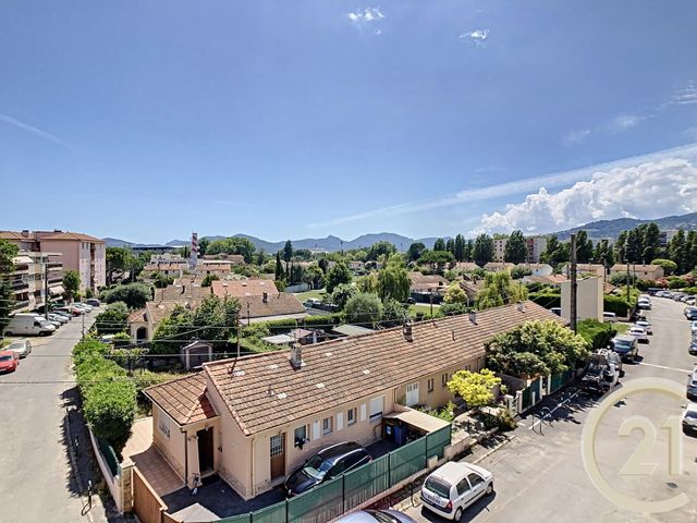 Afficher la photo en grand Appartement F4 à vendre - 4 pièces - 61.37 m2 - CANNES LA BOCCA - 06 - PROVENCE-ALPES-COTE-D-AZUR - Century 21 Immobilier Conseil