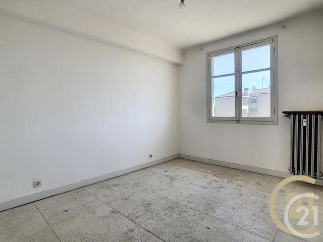 Afficher la photo en grand Appartement F4 à vendre - 4 pièces - 61.37 m2 - CANNES LA BOCCA - 06 - PROVENCE-ALPES-COTE-D-AZUR - Century 21 Immobilier Conseil