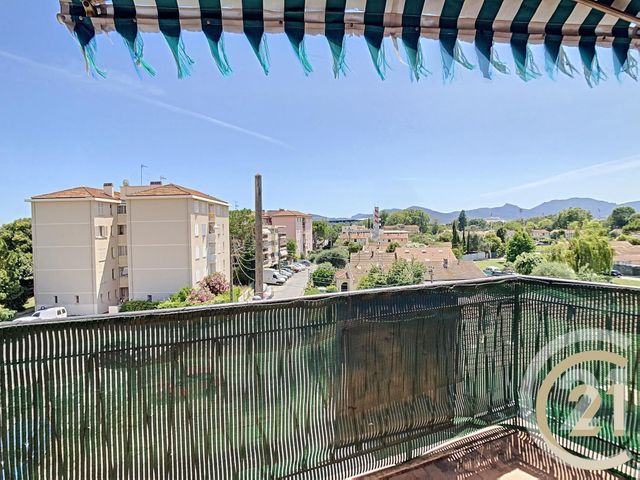 Afficher la photo en grand Appartement F4 à vendre - 4 pièces - 61.37 m2 - CANNES LA BOCCA - 06 - PROVENCE-ALPES-COTE-D-AZUR - Century 21 Immobilier Conseil
