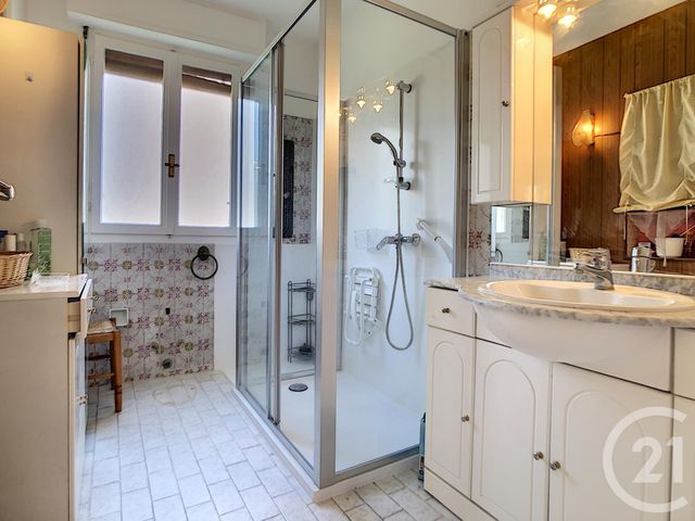 Appartement F3 à vendre - 3 pièces - 89.94 m2 - CANNES - 06 - PROVENCE-ALPES-COTE-D-AZUR - Century 21 Immobilier Conseil Appartement F3 à vendre - 3 pièces - 89.94 m2 - CANNES - 06 - PROVENCE-ALPES-COTE-D-AZUR - Century 21 Immobilier Conseil