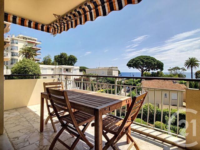 Appartement F3 à vendre - 3 pièces - 89.94 m2 - CANNES - 06 - PROVENCE-ALPES-COTE-D-AZUR - Century 21 Immobilier Conseil Appartement F3 à vendre - 3 pièces - 89.94 m2 - CANNES - 06 - PROVENCE-ALPES-COTE-D-AZUR - Century 21 Immobilier Conseil