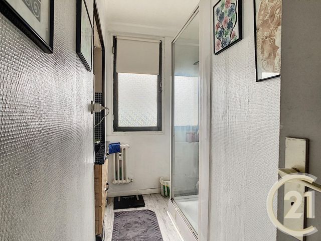 Afficher la photo en grand Appartement F3 à vendre - 3 pièces - 53.52 m2 - CANNES LA BOCCA - 06 - PROVENCE-ALPES-COTE-D-AZUR - Century 21 Immobilier Conseil
