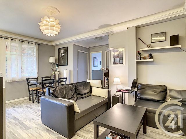 Afficher la photo en grand Appartement F3 à vendre - 3 pièces - 53.52 m2 - CANNES LA BOCCA - 06 - PROVENCE-ALPES-COTE-D-AZUR - Century 21 Immobilier Conseil