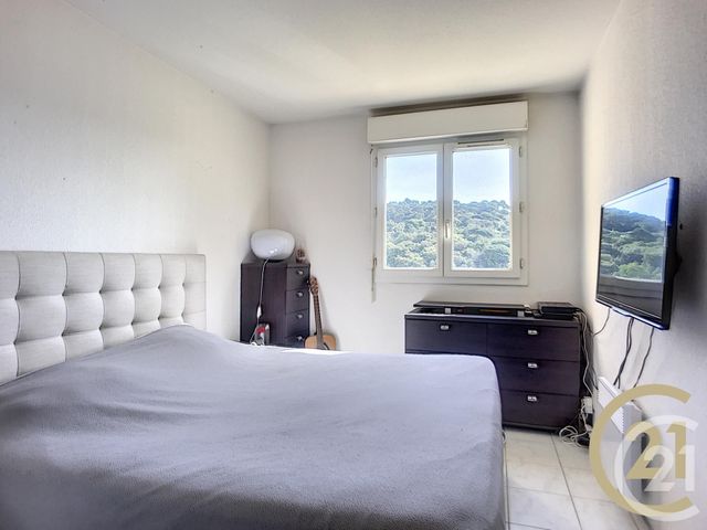 Afficher la photo en grand Appartement F4 à vendre - 4 pièces - 74.87 m2 - CANNES LA BOCCA - 06 - PROVENCE-ALPES-COTE-D-AZUR - Century 21 Immobilier Conseil