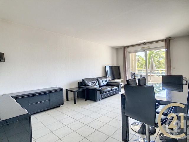 Afficher la photo en grand Appartement F4 à vendre - 4 pièces - 74.87 m2 - CANNES LA BOCCA - 06 - PROVENCE-ALPES-COTE-D-AZUR - Century 21 Immobilier Conseil