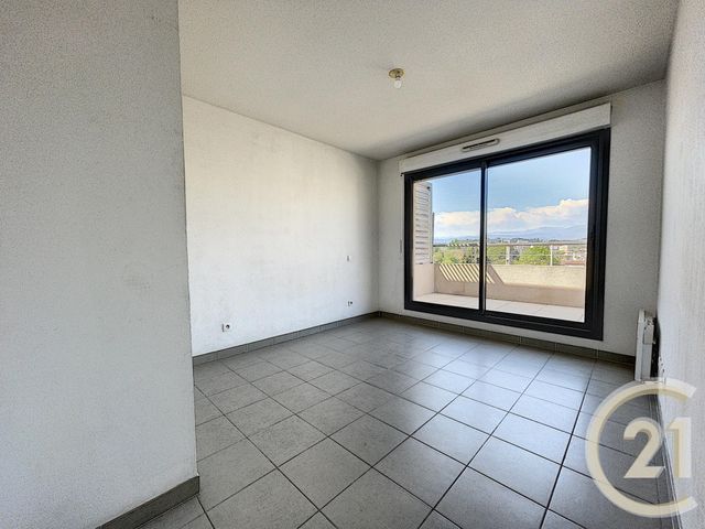 Afficher la photo en grand Appartement à vendre - 3 pièces - 61.0 m2 - CANNES LA BOCCA - 06 - PROVENCE-ALPES-COTE-D-AZUR - Century 21 Immobilier Conseil