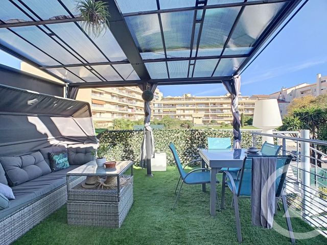 Afficher la photo en grand Appartement F4 à vendre - 4 pièces - 98.09 m2 - CANNES LA BOCCA - 06 - PROVENCE-ALPES-COTE-D-AZUR - Century 21 Immobilier Conseil