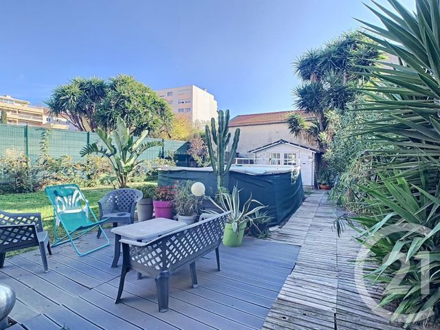 Afficher la photo en grand Appartement F4 à vendre - 4 pièces - 98.09 m2 - CANNES LA BOCCA - 06 - PROVENCE-ALPES-COTE-D-AZUR - Century 21 Immobilier Conseil