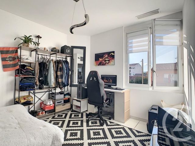 Afficher la photo en grand Appartement F4 à vendre - 4 pièces - 98.09 m2 - CANNES LA BOCCA - 06 - PROVENCE-ALPES-COTE-D-AZUR - Century 21 Immobilier Conseil