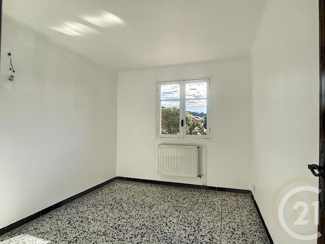 Afficher la photo en grand Appartement F4 à vendre - 4 pièces - 67.11 m2 - CANNES LA BOCCA - 06 - PROVENCE-ALPES-COTE-D-AZUR - Century 21 Immobilier Conseil