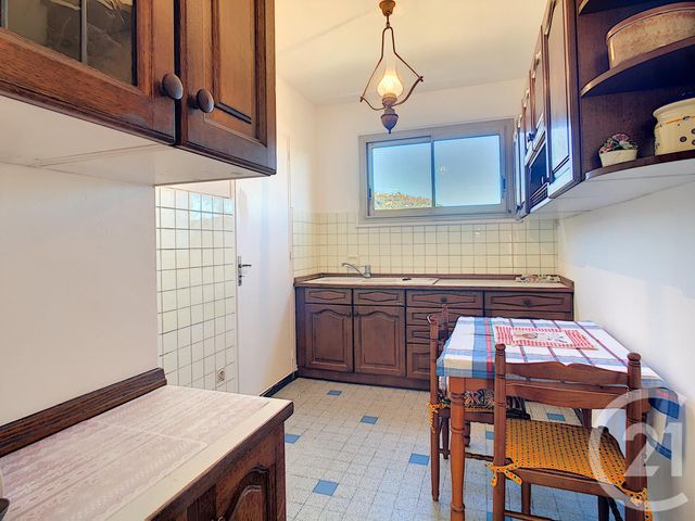 Afficher la photo en grand Appartement F3 à vendre - 3 pièces - 70.46 m2 - CANNES LA BOCCA - 06 - PROVENCE-ALPES-COTE-D-AZUR - Century 21 Immobilier Conseil