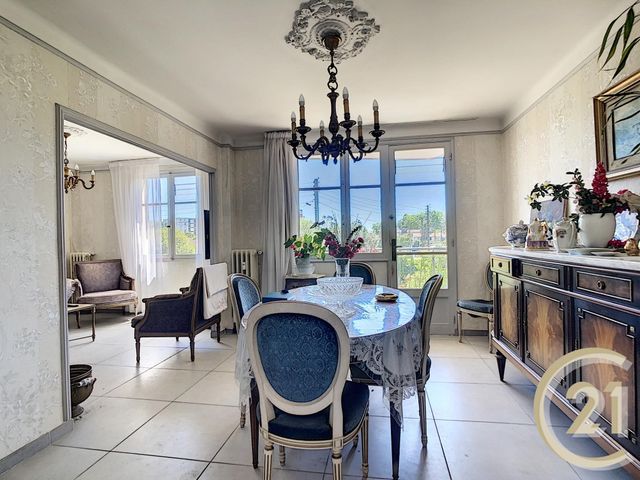 Appartement F4 à vendre - 4 pièces - 61.3 m2 - CANNES LA BOCCA - 06 - PROVENCE-ALPES-COTE-D-AZUR - Century 21 Immobilier Conseil Appartement F4 à vendre - 4 pièces - 61.3 m2 - CANNES LA BOCCA - 06 - PROVENCE-ALPES-COTE-D-AZUR - Century 21 Immobilier Conseil