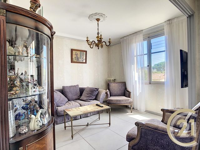 Appartement F4 à vendre - 4 pièces - 61.3 m2 - CANNES LA BOCCA - 06 - PROVENCE-ALPES-COTE-D-AZUR - Century 21 Immobilier Conseil Appartement F4 à vendre - 4 pièces - 61.3 m2 - CANNES LA BOCCA - 06 - PROVENCE-ALPES-COTE-D-AZUR - Century 21 Immobilier Conseil
