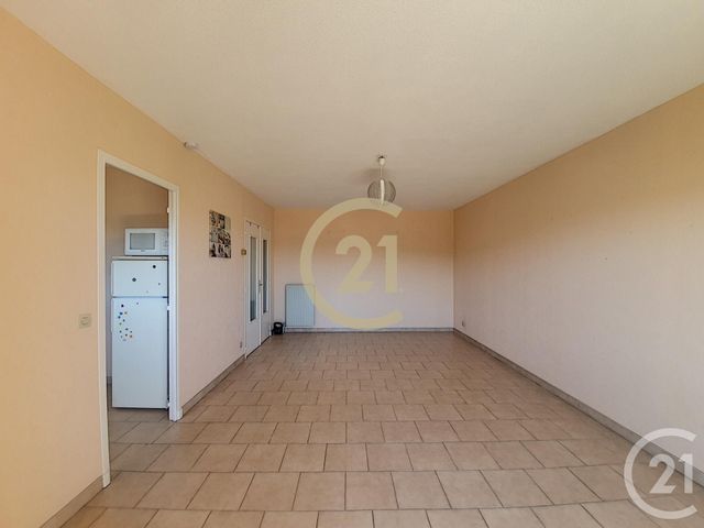 Afficher la photo en grand Appartement F2 à louer - 2 pièces - 46.3 m2 - CANNES LA BOCCA - 06 - PROVENCE-ALPES-COTE-D-AZUR - Century 21 Immobilier Conseil