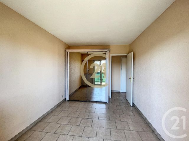 Afficher la photo en grand Appartement F2 à louer - 2 pièces - 46.3 m2 - CANNES LA BOCCA - 06 - PROVENCE-ALPES-COTE-D-AZUR - Century 21 Immobilier Conseil