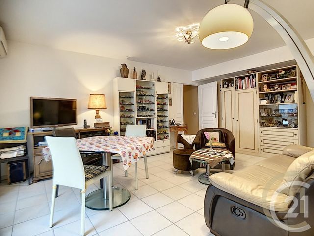 Afficher la photo en grand Appartement F3 à vendre - 3 pièces - 75.0 m2 - CANNES LA BOCCA - 06 - PROVENCE-ALPES-COTE-D-AZUR - Century 21 Immobilier Conseil