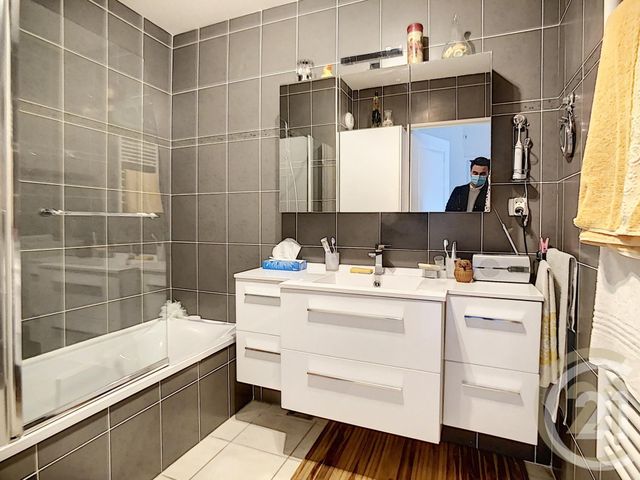 Afficher la photo en grand Appartement F3 à vendre - 3 pièces - 75.0 m2 - CANNES LA BOCCA - 06 - PROVENCE-ALPES-COTE-D-AZUR - Century 21 Immobilier Conseil