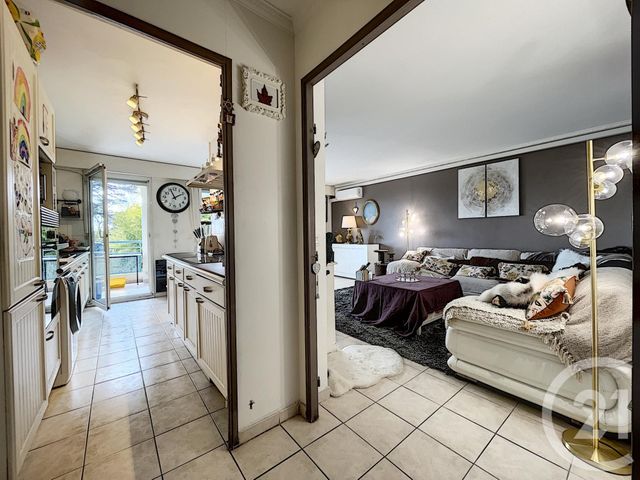 Afficher la photo en grand Appartement F3 à vendre - 3 pièces - 68.26 m2 - CANNES LA BOCCA - 06 - PROVENCE-ALPES-COTE-D-AZUR - Century 21 Immobilier Conseil
