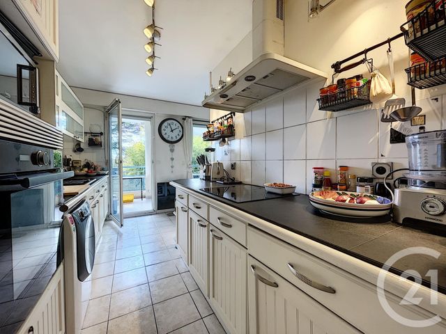 Afficher la photo en grand Appartement F3 à vendre - 3 pièces - 68.26 m2 - CANNES LA BOCCA - 06 - PROVENCE-ALPES-COTE-D-AZUR - Century 21 Immobilier Conseil