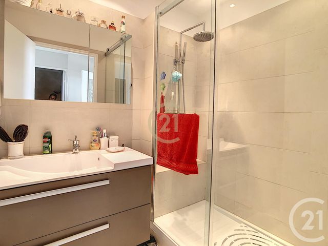 Afficher la photo en grand Appartement F3 à vendre - 3 pièces - 78.62 m2 - CANNES LA BOCCA - 06 - PROVENCE-ALPES-COTE-D-AZUR - Century 21 Immobilier Conseil