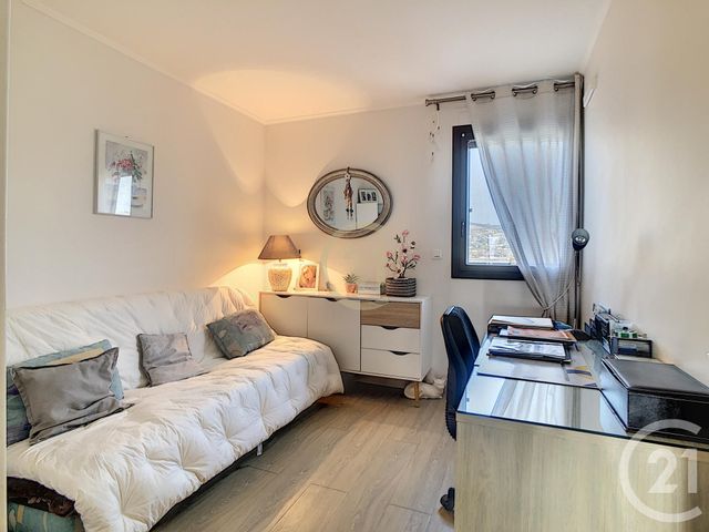 Afficher la photo en grand Appartement F3 à vendre - 3 pièces - 78.62 m2 - CANNES LA BOCCA - 06 - PROVENCE-ALPES-COTE-D-AZUR - Century 21 Immobilier Conseil