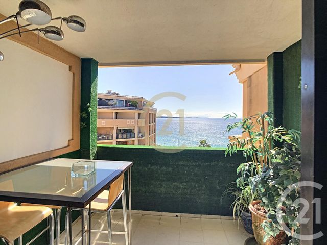 Afficher la photo en grand Studio Cabine à vendre - 1 pièce - 25.27 m2 - CANNES LA BOCCA - 06 - PROVENCE-ALPES-COTE-D-AZUR - Century 21 Immobilier Conseil