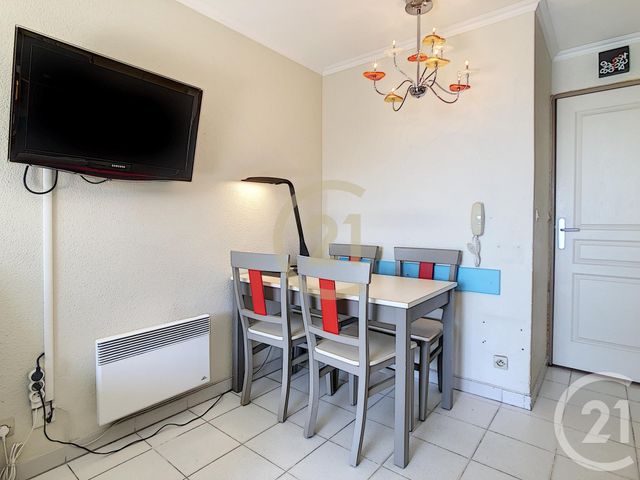 Afficher la photo en grand Studio Cabine à vendre - 1 pièce - 25.27 m2 - CANNES LA BOCCA - 06 - PROVENCE-ALPES-COTE-D-AZUR - Century 21 Immobilier Conseil