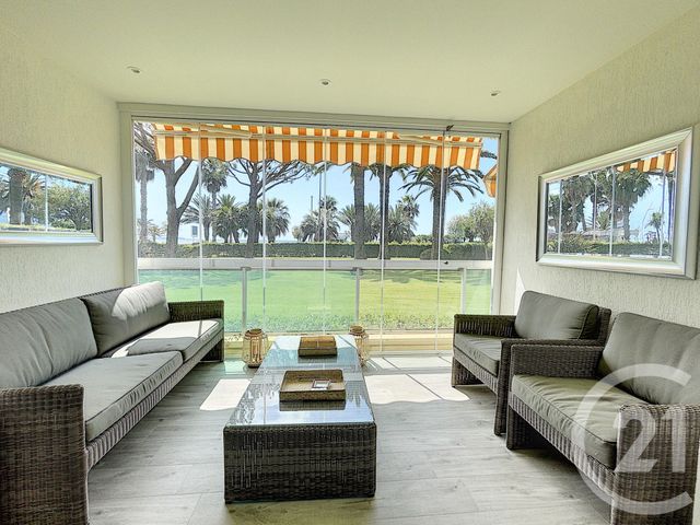 Appartement F2 à vendre - 2 pièces - 25.3 m2 - CANNES LA BOCCA - 06 - PROVENCE-ALPES-COTE-D-AZUR - Century 21 Immobilier Conseil Appartement F2 à vendre - 2 pièces - 25.3 m2 - CANNES LA BOCCA - 06 - PROVENCE-ALPES-COTE-D-AZUR - Century 21 Immobilier Conseil