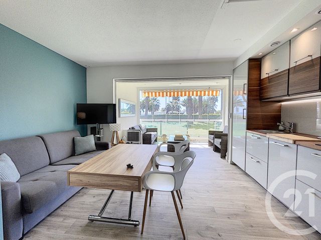 Appartement F2 à vendre - 2 pièces - 25.3 m2 - CANNES LA BOCCA - 06 - PROVENCE-ALPES-COTE-D-AZUR - Century 21 Immobilier Conseil Appartement F2 à vendre - 2 pièces - 25.3 m2 - CANNES LA BOCCA - 06 - PROVENCE-ALPES-COTE-D-AZUR - Century 21 Immobilier Conseil