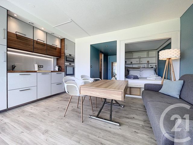 Appartement F2 à vendre - 2 pièces - 25.3 m2 - CANNES LA BOCCA - 06 - PROVENCE-ALPES-COTE-D-AZUR - Century 21 Immobilier Conseil Appartement F2 à vendre - 2 pièces - 25.3 m2 - CANNES LA BOCCA - 06 - PROVENCE-ALPES-COTE-D-AZUR - Century 21 Immobilier Conseil