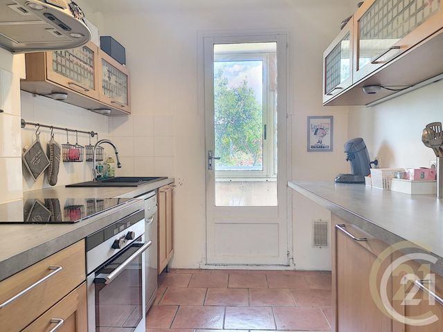 Appartement F4 à vendre - 4 pièces - 65.22 m2 - CANNES LA BOCCA - 06 - PROVENCE-ALPES-COTE-D-AZUR - Century 21 Immobilier Conseil Appartement F4 à vendre - 4 pièces - 65.22 m2 - CANNES LA BOCCA - 06 - PROVENCE-ALPES-COTE-D-AZUR - Century 21 Immobilier Conseil