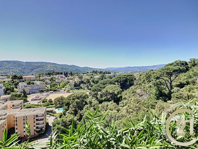 Appartement F2 à vendre - 2 pièces - 44.02 m2 - CANNES LA BOCCA - 06 - PROVENCE-ALPES-COTE-D-AZUR - Century 21 Immobilier Conseil Appartement F2 à vendre - 2 pièces - 44.02 m2 - CANNES LA BOCCA - 06 - PROVENCE-ALPES-COTE-D-AZUR - Century 21 Immobilier Conseil