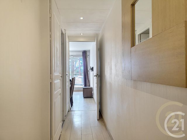 Appartement F2 à vendre - 2 pièces - 27.2 m2 - CANNES LA BOCCA - 06 - PROVENCE-ALPES-COTE-D-AZUR - Century 21 Immobilier Conseil Appartement F2 à vendre - 2 pièces - 27.2 m2 - CANNES LA BOCCA - 06 - PROVENCE-ALPES-COTE-D-AZUR - Century 21 Immobilier Conseil