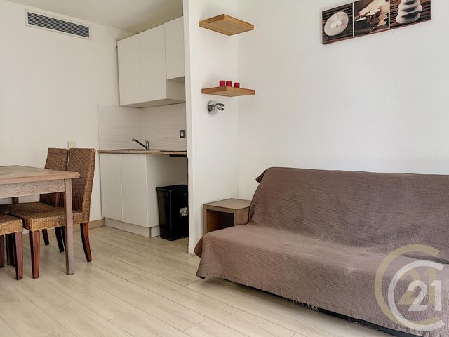 Appartement F2 à vendre - 2 pièces - 27.2 m2 - CANNES LA BOCCA - 06 - PROVENCE-ALPES-COTE-D-AZUR - Century 21 Immobilier Conseil Appartement F2 à vendre - 2 pièces - 27.2 m2 - CANNES LA BOCCA - 06 - PROVENCE-ALPES-COTE-D-AZUR - Century 21 Immobilier Conseil