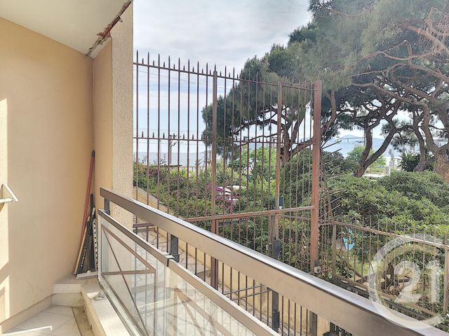 Appartement F2 à vendre - 2 pièces - 27.2 m2 - CANNES LA BOCCA - 06 - PROVENCE-ALPES-COTE-D-AZUR - Century 21 Immobilier Conseil Appartement F2 à vendre - 2 pièces - 27.2 m2 - CANNES LA BOCCA - 06 - PROVENCE-ALPES-COTE-D-AZUR - Century 21 Immobilier Conseil
