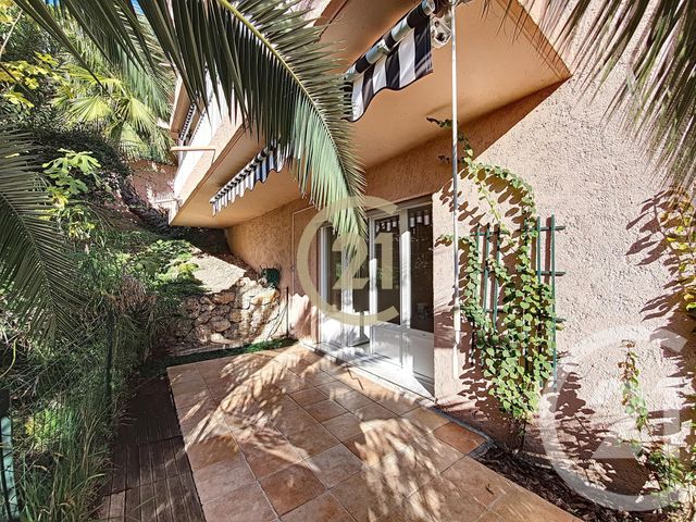 Appartement F3 à louer - 3 pièces - 61.2 m2 - CANNES - 06 - PROVENCE-ALPES-COTE-D-AZUR - Century 21 Immobilier Conseil Appartement F3 à louer - 3 pièces - 61.2 m2 - CANNES - 06 - PROVENCE-ALPES-COTE-D-AZUR - Century 21 Immobilier Conseil