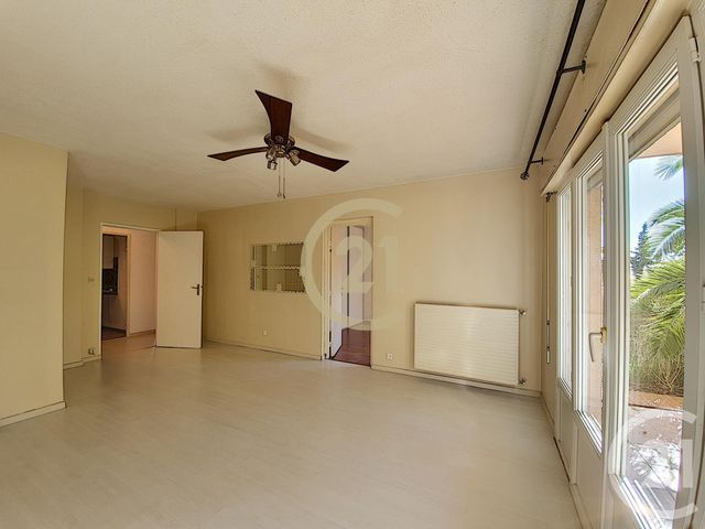 Appartement F3 à louer - 3 pièces - 61.2 m2 - CANNES - 06 - PROVENCE-ALPES-COTE-D-AZUR - Century 21 Immobilier Conseil Appartement F3 à louer - 3 pièces - 61.2 m2 - CANNES - 06 - PROVENCE-ALPES-COTE-D-AZUR - Century 21 Immobilier Conseil