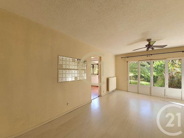 Appartement F3 à louer - 3 pièces - 61.2 m2 - CANNES - 06 - PROVENCE-ALPES-COTE-D-AZUR - Century 21 Immobilier Conseil Appartement F3 à louer - 3 pièces - 61.2 m2 - CANNES - 06 - PROVENCE-ALPES-COTE-D-AZUR - Century 21 Immobilier Conseil
