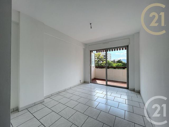 Appartement F3 à vendre - 3 pièces - 60.0 m2 - CANNES LA BOCCA - 06 - PROVENCE-ALPES-COTE-D-AZUR - Century 21 Immobilier Conseil Appartement F3 à vendre - 3 pièces - 60.0 m2 - CANNES LA BOCCA - 06 - PROVENCE-ALPES-COTE-D-AZUR - Century 21 Immobilier Conseil
