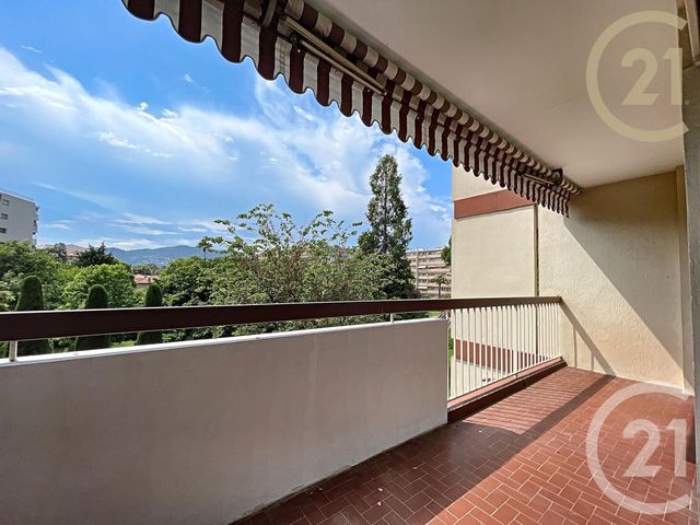 Appartement F3 à vendre - 3 pièces - 60.0 m2 - CANNES LA BOCCA - 06 - PROVENCE-ALPES-COTE-D-AZUR - Century 21 Immobilier Conseil Appartement F3 à vendre - 3 pièces - 60.0 m2 - CANNES LA BOCCA - 06 - PROVENCE-ALPES-COTE-D-AZUR - Century 21 Immobilier Conseil