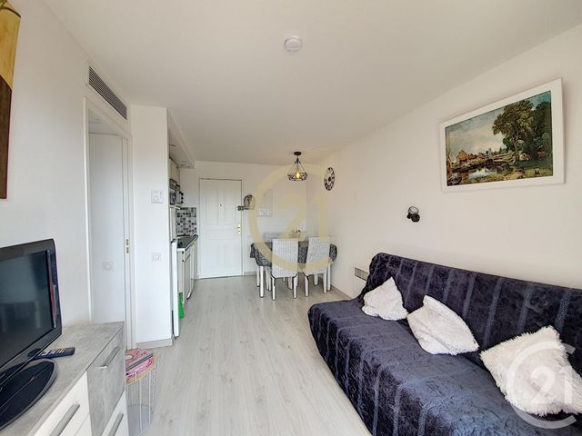 Afficher la photo en grand Appartement F2 à louer - 2 pièces - 28.8 m2 - CANNES LA BOCCA - 06 - PROVENCE-ALPES-COTE-D-AZUR - Century 21 Immobilier Conseil