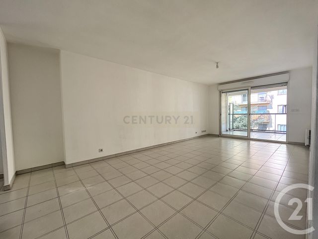Afficher la photo en grand Appartement F3 à vendre - 3 pièces - 67.5 m2 - CANNES LA BOCCA - 06 - PROVENCE-ALPES-COTE-D-AZUR - Century 21 Immobilier Conseil