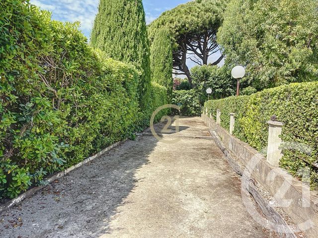 Appartement F3 à vendre - 3 pièces - 66.04 m2 - CANNES LA BOCCA - 06 - PROVENCE-ALPES-COTE-D-AZUR - Century 21 Immobilier Conseil