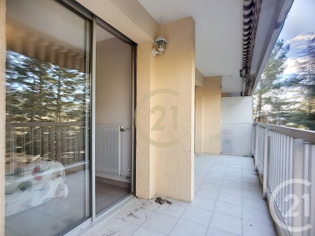 Afficher la photo en grand Appartement F2 à louer - 2 pièces - 49.39 m2 - CANNES LA BOCCA - 06 - PROVENCE-ALPES-COTE-D-AZUR - Century 21 Immobilier Conseil