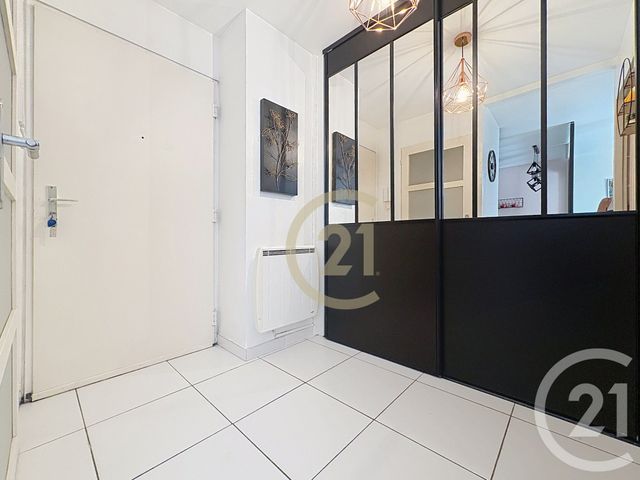 Appartement à vendre - 2 pièces - 39.23 m2 - CANNES LA BOCCA - 06 - PROVENCE-ALPES-COTE-D-AZUR - Century 21 Immobilier Conseil